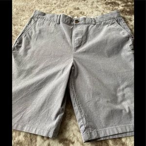 SOLD Old Navy easy fit men’s shorts